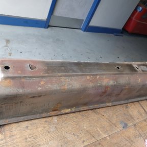 Rocker cover before polishing
